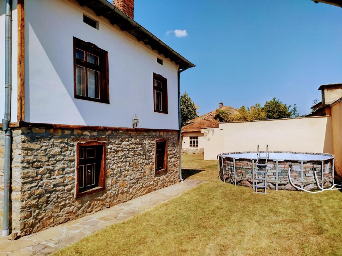 Private 4Br-2Ba Guest House Dryanovo With Pool And Free Parking Buitenkant foto