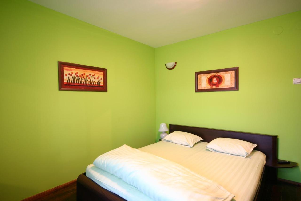 Private 4Br-2Ba Guest House Dryanovo With Pool And Free Parking Buitenkant foto