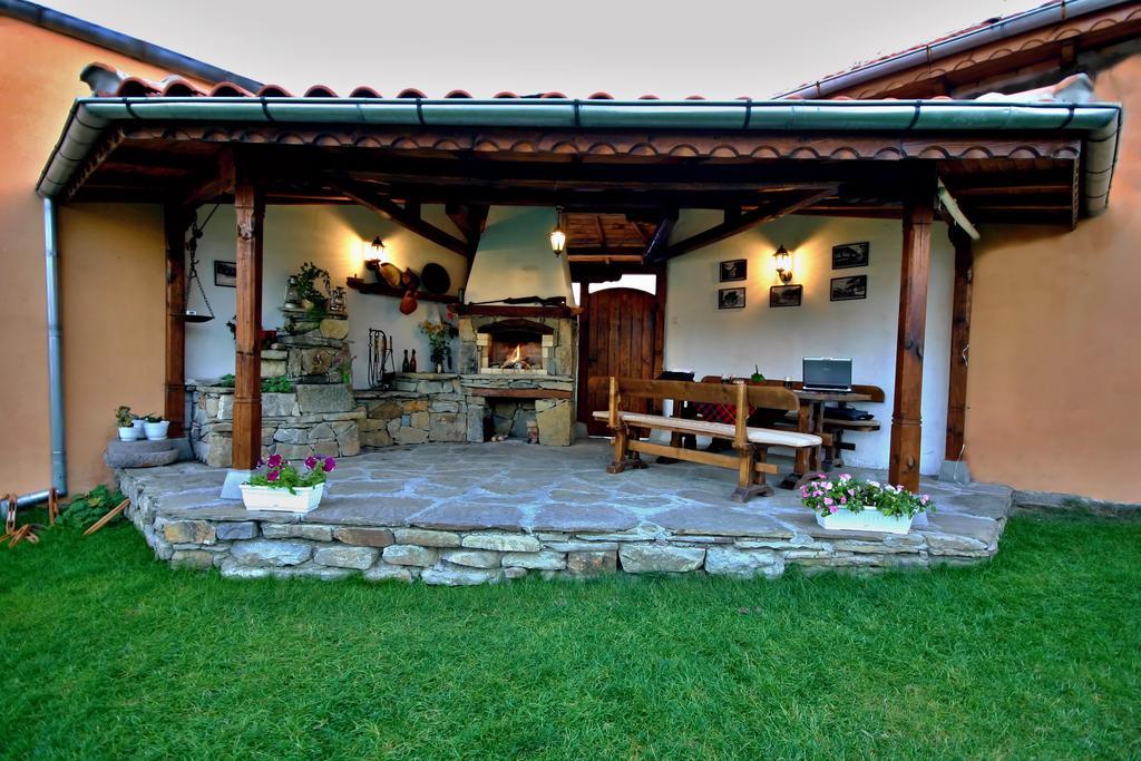 Private 4Br-2Ba Guest House Dryanovo With Pool And Free Parking Buitenkant foto